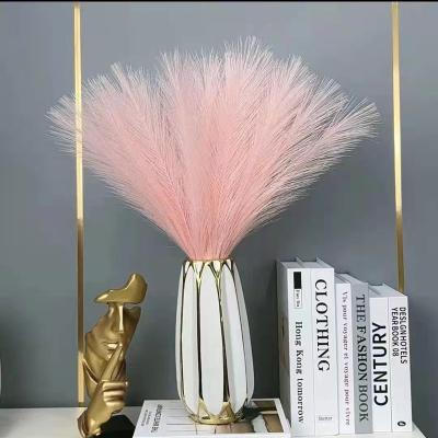 China Flower Grass Wall Decor Real Flowers Photographing Props Wedding Hotel Home Decoration Dried Pampas for sale