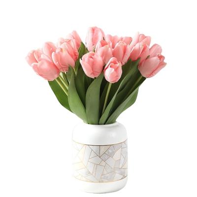 China Materials that respect the environment. Wholesale Touch High Quality Real Single Stem Flower Manufacturers Supply Artificial Tulip for sale