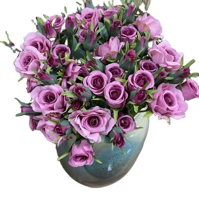 China Amazon Popular Hit Artificial Roses Wedding Flower Bouquets Artificial Flower Arrangement Wedding for sale