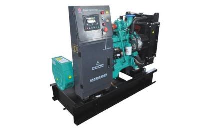 China Cummins generator with 24V Batteries Starting 30 Kva Fuel Tank Generator With Fan / Water Tank for sale