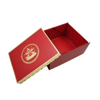 China Custom Materials CyGedin Lid and Recycled Foldable High End Low Box Wedding Gift Box with Logo Custom Paper Box for sale