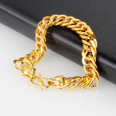 China Hiphop Overdone Atmosphere Men's Jewelry Cuban Chain Accessories 18K Gold Plated Lightweight Luxury Hip Hop Bracelet Men for sale