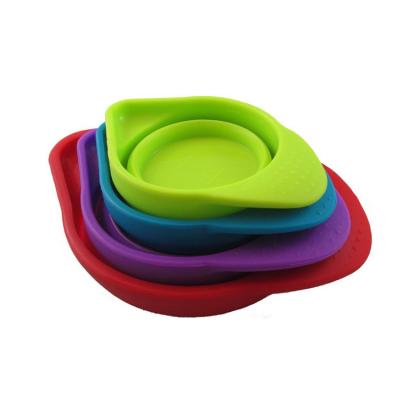 China Size Viable Colorful Custom Silicone Collapsible Measuring Cups for sale