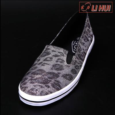 China Cotton Fabric/Canvas/Rubber Cotton Fabric Autumn Summer Winter Spring Running Slip On Lace Up Shoes/Men's Canvas Flat Shoes for sale