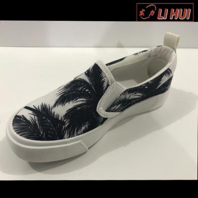 China Cotton Cloth/Canvas/Kids Flat Canvas Ultra Soft High Top Rubber Fashion Casual Shoes Canton for sale