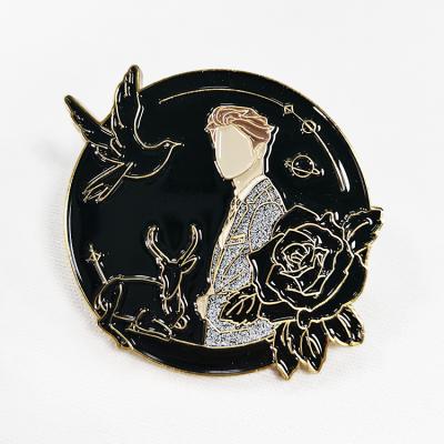 China Europe Customized Antique Fan Imitation Hot Selling Crafts Soft Enamel Metal Lapel Pin Badge for sale