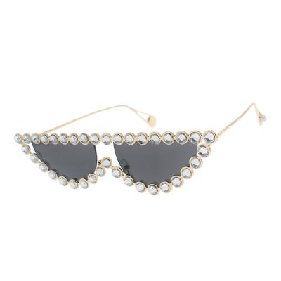 China Luxury 2020 Glass Diamond Sunglasses Women Rhinestone Frame Cat Eye Sun Glasses Eyewear Kenbo Fashion Sun Glasses for sale