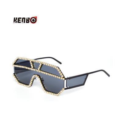 China Wholesale Trendy Diamond Oversized Punk Sunglasses Retro Fashion Sunglasses Kenbo Women's Yole Frame for sale