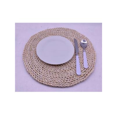 China New Trend Christmas Sublimation Modern Luxury Macrame Sustainable Wedding Corn Husk Place Mats Natural Place Mats For Dining Table for sale