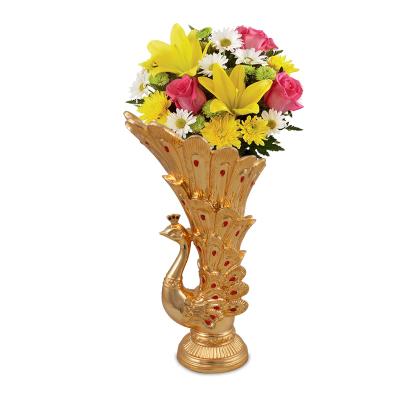 China Europe unique handwork decoration peacock flower vase home decor for home decoration for sale