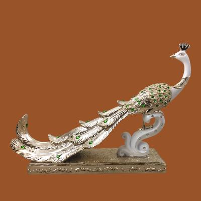 China Hot Selling Europe Resin Statue Figurine Peacock Decoration Animal Bird for sale