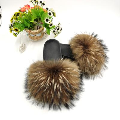 China Fashion Trend Rainbow Fur Slippers Custom Women Smudge Colorful Fox Raccoon Fur Slippers 100% Fluffy Fur Slippers for sale