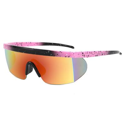 China UV Protection Cycling Eye Protection Integrated Frame Surrounded On Both Sides Cycling Polarized Sport Sunglasses for sale