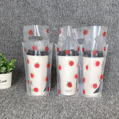 China Single Wall Delivery Juice Coffee Drink Carry Bags Tote Packaging Pouching Plastic Bag Custom With Logo Plastic Drink Carry Bags for sale