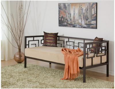 China Storage USA Market High Quality And Low Price Hot Day Bed Frame for sale