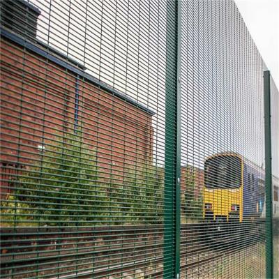 China Easily Assembled Barriers Wire Fence Panels Mesh Anti Climbing 358 Safety Fence for sale