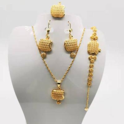 China New Style CLASSIC Woman Luxury Dubai Plating 18k Gold Jewelry Sets for sale