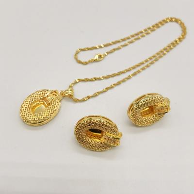 China CLASSIC Fashion Round Copper Plating 24k Gold Elegant Necklace Pendant Jewelry Sets for sale