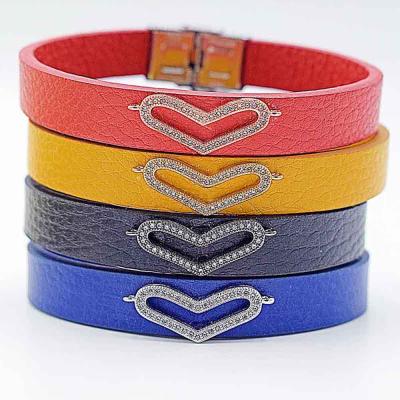 China Charms Fashionable Women's Heart Shape Leather Bracelet for sale