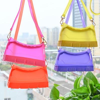 China High Quality New Arrival Candy Color Shoulder Grab Purses For Women Shape Bottom Clear Thick PVC Jelly Bag for sale