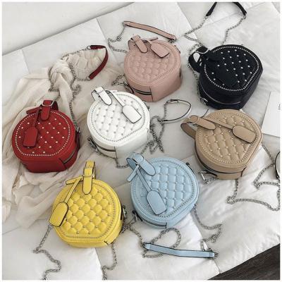 China High quality fashion diamond rivet bag shoulder bag women handbags purses small and round handbags ladies handbags for sale