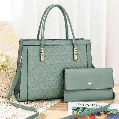 China 2021 fashion large capacity handbag exquisite women tilt shoulder bag for sale