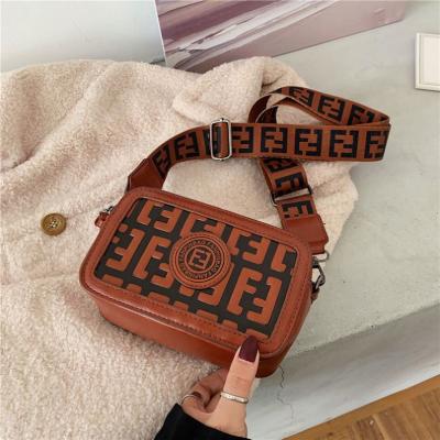 China 2021 fashion lastest designer famous designer bags womens pu leather handbags designers branded cross - body handbag with fabric strap for sale