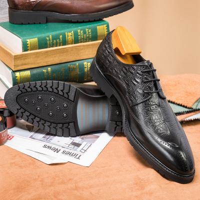 China 2021 Luxury Hand Made Block Dress Brogue Breathable Hot Selling Genuine Leather Shoes For Men for sale