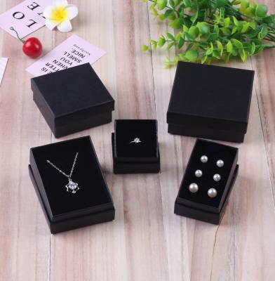 China Small MOQ scatola du caja scatola manufacturing factory RTS paper boxes ring caja necklace doos earring caixa black fashionable cheap custom jewelry for sale