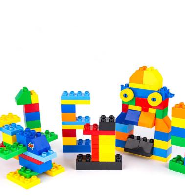 China Plastic Building Block Assembly 250pcs Creative Building Blocks Diy Brick Building Blocks for sale