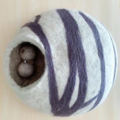 China 2018 Viable 100% Handmade Wool Felt Cat House Cat Bed Cat House Bestseller for sale