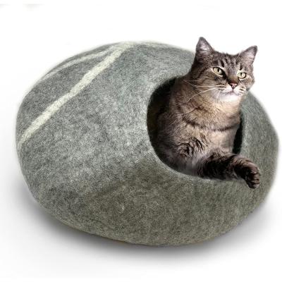 China Breathable Removable 2021 New Products Comfortable And Foldable Hand Made Wool Felt Cat Cave for sale