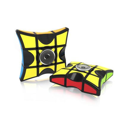 China 2018 New Metal Moving Person Puzzle Magic Cube Toy Finger Spinner for sale