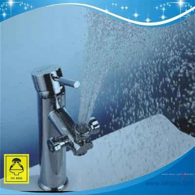 China La cubierta/el banco de SH711D1-Portable montó lavado del ojo con el golpecito de agua, latón en venta