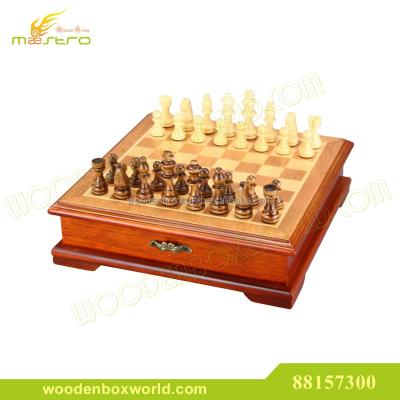 China Beautiful Real Wood Checkerboard Wooden Inlaid Chess Box for sale