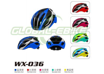 China Casco de bicicleta unisex de formación integrada con pegatinas reflectantes bien ventiladas en venta