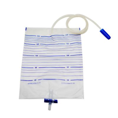 Cina 2000ml PVC Disposable Urinary Drainage Bag With T-Valve And Cross Valve in vendita