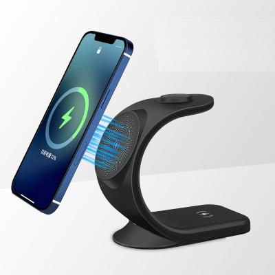 China 15W Mobile Phone New Arrivals Mobile Phone Charger QI Fast Wireless Charging Station For iPhone 13 3 in 1 Magnetic Wireless Charger for sale