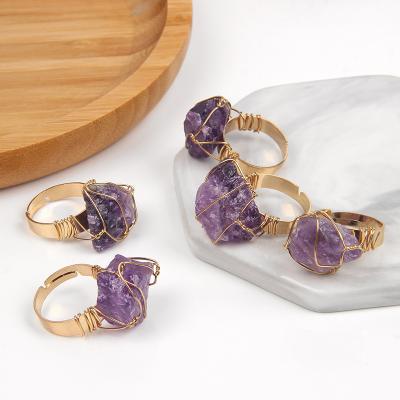 China FASHIONABLE Natural Wire Wrap Crystal Quartz Rough Stone Hand Rings Mineral Jewelry for sale