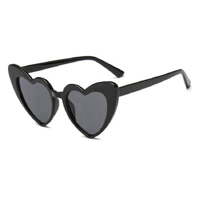 China Heart Shaped Shades Love&pink Shades Sunglasses Bride Hearts Sweet Peach Sunglasses Wholesale Fashion for sale