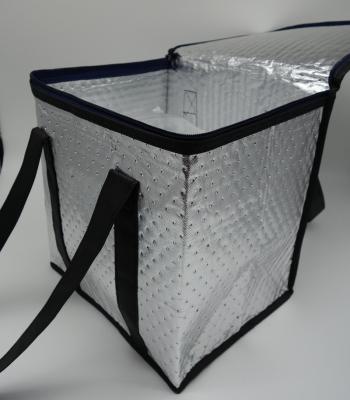 China Waterproof Embossed PP Non Woven Recyclable Insulated Bag for sale