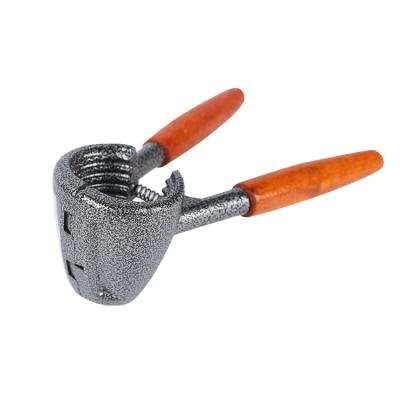 China Sustainable Durable Portable Hand Nuts Nuts Nut Cracker Sheller Opener for sale