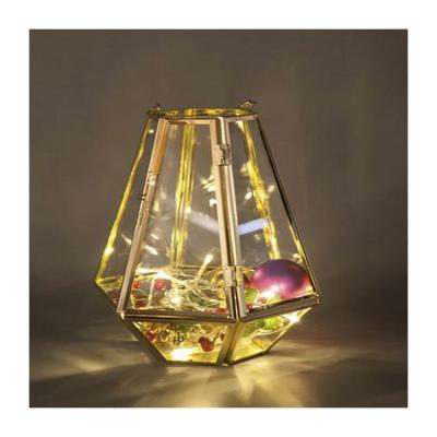 China Gold Home Decoration Metal Sconce Geometric Brass Lantern For Christmas Wedding Home Decor for sale