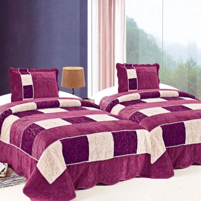 China Simple Popular 100% Polyester Embroidery Velvet Comforter Bed Cover Bedding Set for sale