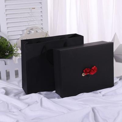 China Recyclable Most Popular 27.5cm Black Gift Box With Matching Black Bow Tie Tonal Tote Bag for sale