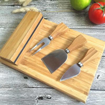 China Sustainable Stainless Steel 3pcs Bamboo Cheese Knife Set With Bamboo Knife Block Holder for sale