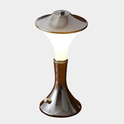 China Simple and modern hot sale bar mood mushroom cordless rechargeable led table lamp in Europe and America for sale