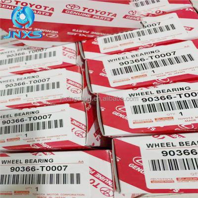 China CAR NSK automobile hub bearing is suitable for Toyota hailax 90366-T0007 90366-T0008 43KWD07A DU437700455/415 VKBA6882 R141.52 for sale