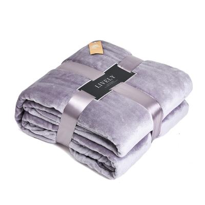 China Mink Wearable Designer Flannel Blanket Korean Knitted PORTABLE for Winter for sale