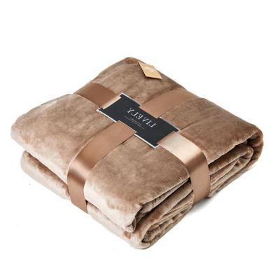 China Borrego Hotel Polyester Anti-pilling Flannel Fabric Blanket Sherpa Fleece Blankets For Double Bed for sale